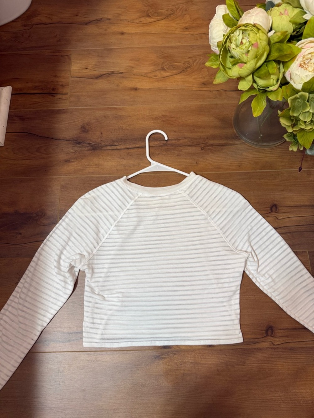 LULULEMON see through Striped Cropped Long Sleeve Top